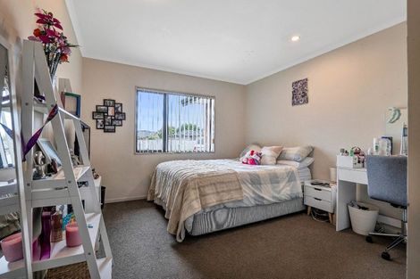 Photo of property in 2 Reremoana Close, Hawera, 4610