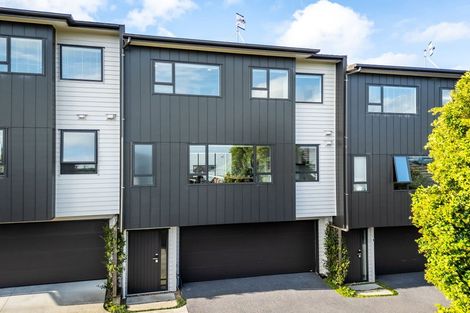 Photo of property in 4b Fowler Street, Northcote, Auckland, 0627