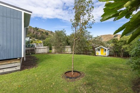 Photo of property in 9 Tauhou Place, Waikanae, 5036