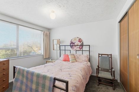 Photo of property in 2/1 Karnak Crescent, Russley, Christchurch, 8042