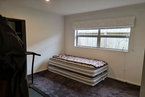 Photo of property in 90b/1 Endeavour Drive, Whitby, Porirua, 5024