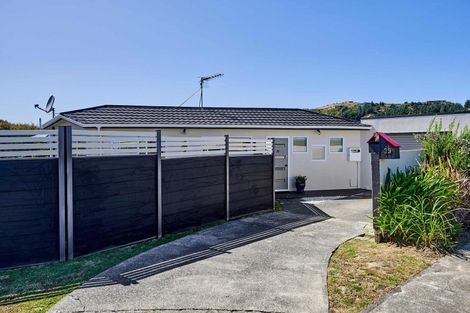 Photo of property in 39 James Cook Drive, Whitby, Porirua, 5024
