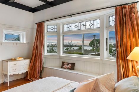 Photo of property in 12 Birkley Road, Bayswater, Auckland, 0622