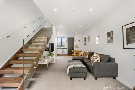 Photo of property in 20u4 Trent Street, Island Bay, Wellington, 6023