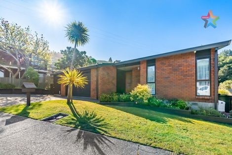 Photo of property in 138 Tirohanga Road, Tirohanga, Lower Hutt, 5010