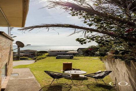 Photo of property in 93 Town Point Road, Maketu, 3189