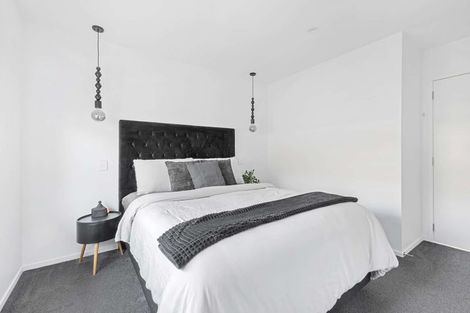 Photo of property in 1 Rehua Place, Waiwhakaiho, New Plymouth, 4312