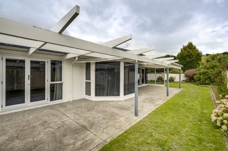 Photo of property in 3 Lowndes Place, Taradale, Napier, 4112