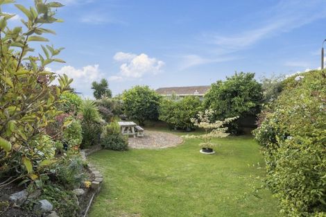 Photo of property in 22 Gray Avenue, Paraparaumu Beach, Paraparaumu, 5032