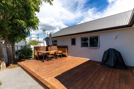 Photo of property in 2a Portland Drive, Highlands Park, New Plymouth, 4312