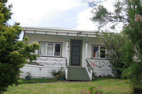 Photo of property in 5 Rixon Grove, Mount Victoria, Wellington, 6011