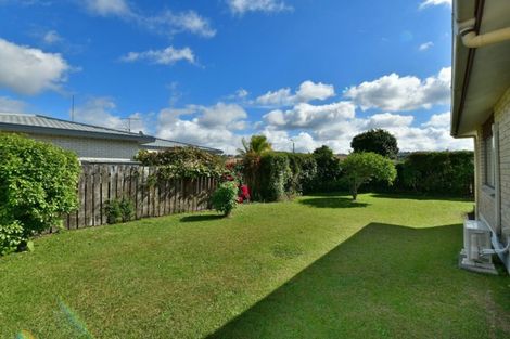 Photo of property in 2/26 Hatton Road, Orewa, 0931
