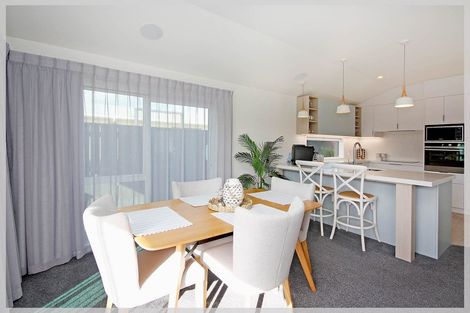 Photo of property in 10a Pratt Avenue, Foxton Beach, Foxton, 4815