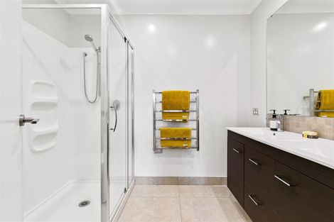 Photo of property in 99 Hobsonville Point Road, Hobsonville, Auckland, 0616