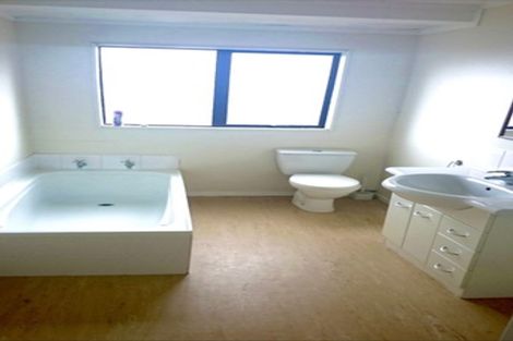 Photo of property in 2/23 Rata Street, New Lynn, Auckland, 0600