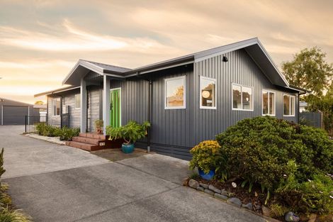 Photo of property in 17 Taksan Place, Pukete, Hamilton, 3200