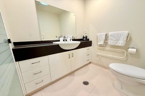 Photo of property in 35e Northcroft Street, Takapuna, Auckland, 0622