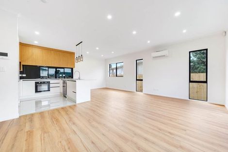 Photo of property in 180 Clevedon Road, Papakura, 2110