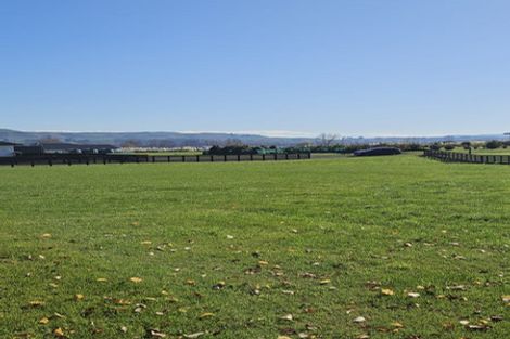 Photo of property in 4 Whare Roto Drive, Waipukurau, 4282