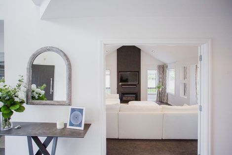 Photo of property in 15 Naomi Place, Cambridge, 3434