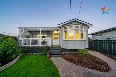 Photo of property in 48 Korokoro Road, Korokoro, Lower Hutt, 5012