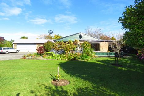 Photo of property in 19 Kew Road, Westport, 7825