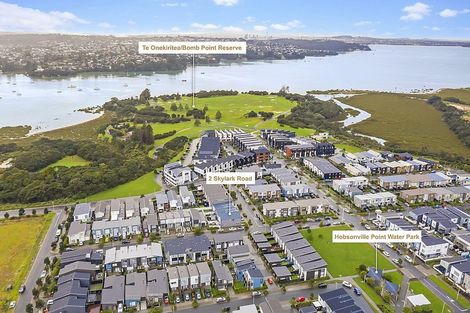 Photo of property in 2 Skylark Road, Hobsonville, Auckland, 0616