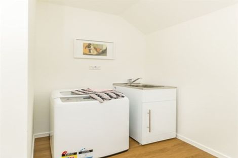 Photo of property in Pirie Street Townhouses, 35u8 Pirie Street, Mount Victoria, Wellington, 6011