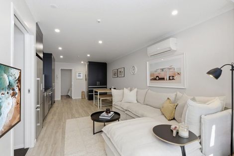 Photo of property in 2/19 Victoria Road, Mount Maunganui, 3116