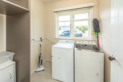 Photo of property in 12 Kaka Place, Whanganui East, Whanganui, 4500