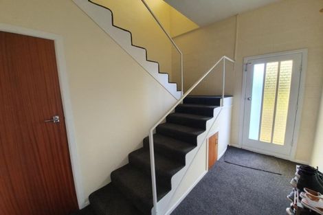 Photo of property in 33 Findlay Street, Moturoa, New Plymouth, 4310