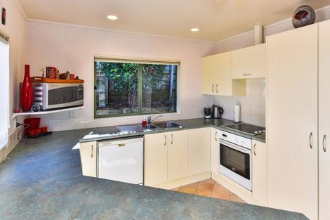 Photo of property in 31 Menen Place, Manurewa, Auckland, 2105