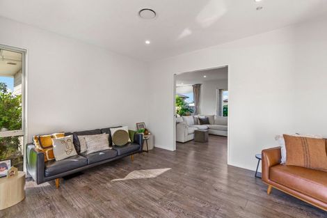 Photo of property in 57 Pohutukawa Parade, Riverhead, 0820