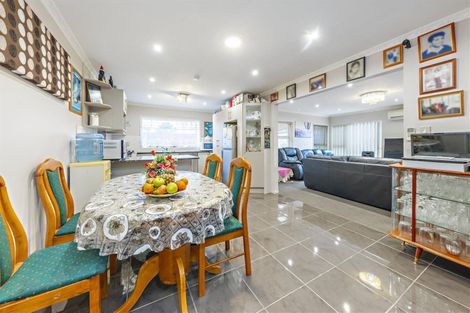 Photo of property in 43a Gray Avenue, Mangere East, Auckland, 2024