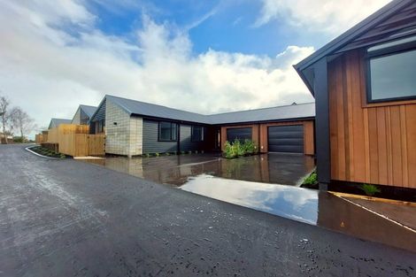 Photo of property in 103u1 Cambridge Road, Hillcrest, Hamilton, 3216