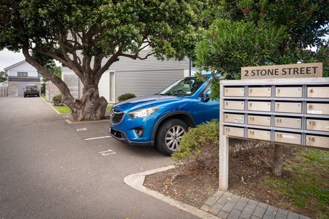 Photo of property in 13/2u Stone Street, Miramar, Wellington, 6022