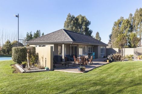 Photo of property in 180 Flaxton Road, Rangiora, 7691