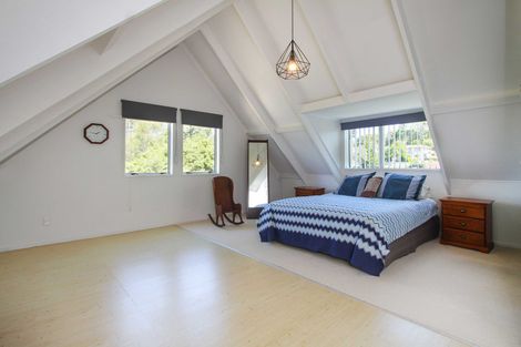 Photo of property in 2/16 Teviot Place, Totara Vale, Auckland, 0629