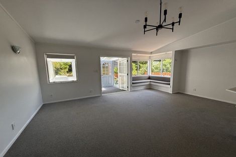Photo of property in 25 Ngahere Views, Orewa, 0931