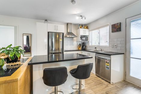 Photo of property in 2/121 Gardner Avenue, New Lynn, Auckland, 0600