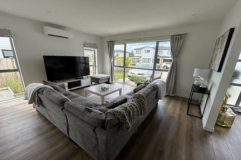 Photo of property in 19 St Claire Road, Silverdale, 0932