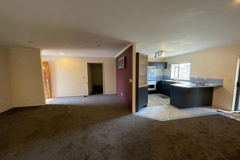 Photo of property in 648 Massey Road, Mangere, Auckland, 2022