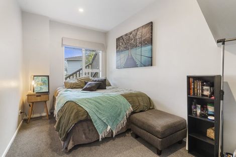 Photo of property in 23 Helleur Road, Massey, Auckland, 0614