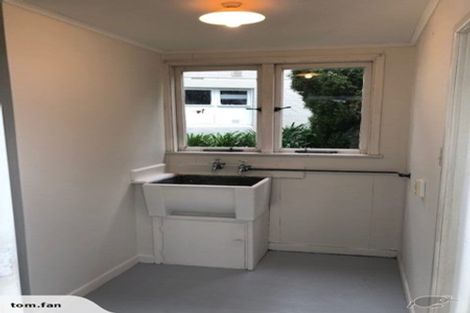Photo of property in 8 Park Rise, Campbells Bay, Auckland, 0630