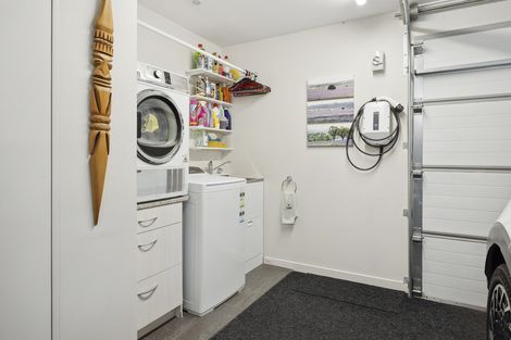 Photo of property in 17 Awa Toru Drive, Fairfield, Dunedin, 9018