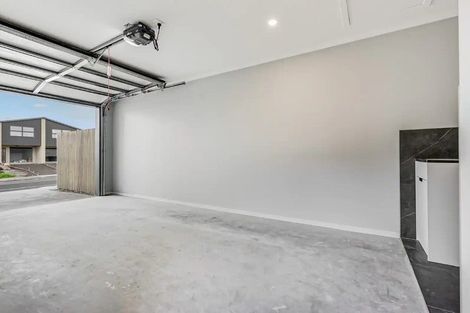 Photo of property in 8/16 Molesworth Street, Taita, Lower Hutt, 5011