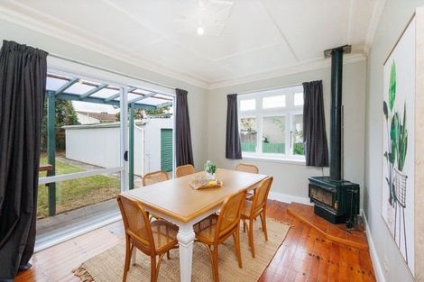 Photo of property in 8 Guy Avenue, Takaro, Palmerston North, 4410
