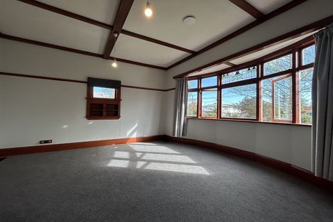 Photo of property in 10 Cambridge Terrace, Masterton, 5810