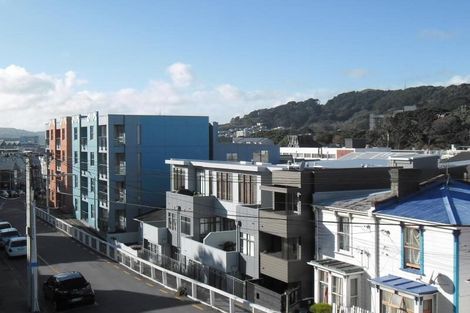 Photo of property in Vespa Apartments, 202/20 Hanson Street, Mount Cook, Wellington, 6021