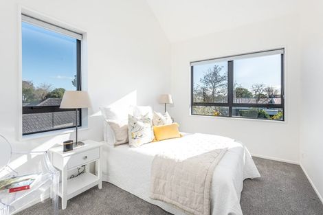 Photo of property in 2/211 Springfield Road, St Albans, Christchurch, 8014